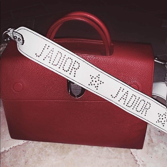 Authentic Christian Dior DIOREVER BAG deep red - Picture 1 of 8